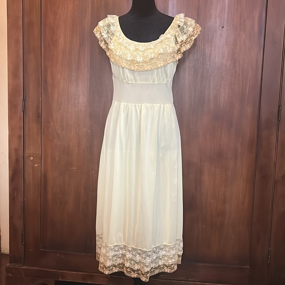 Vintage Lemon Yellow Slip with Hand-dyed Lace S